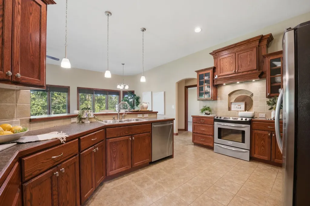 3315 N Den Hollow Circle Wichita KS 67205
