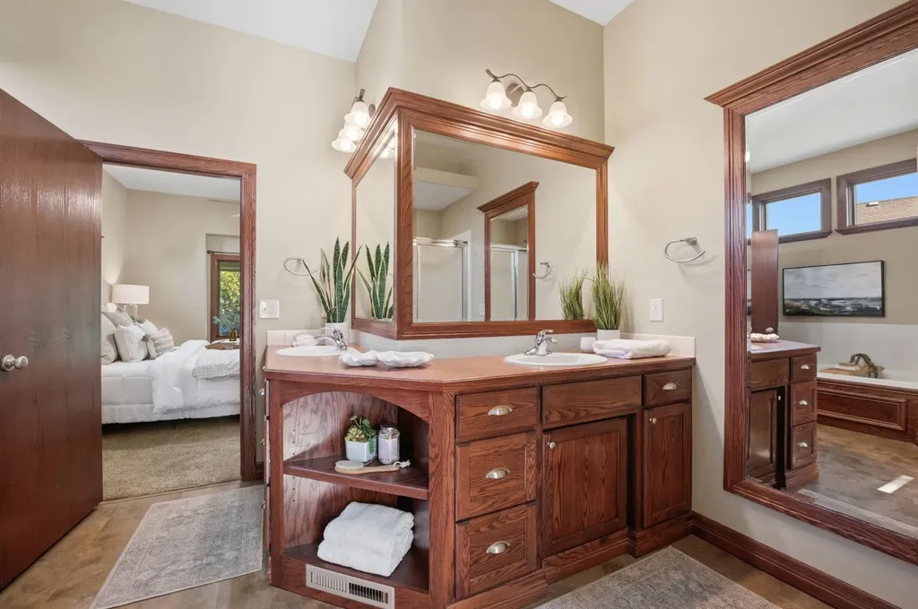 3315 N Den Hollow Circle Wichita KS 67205
