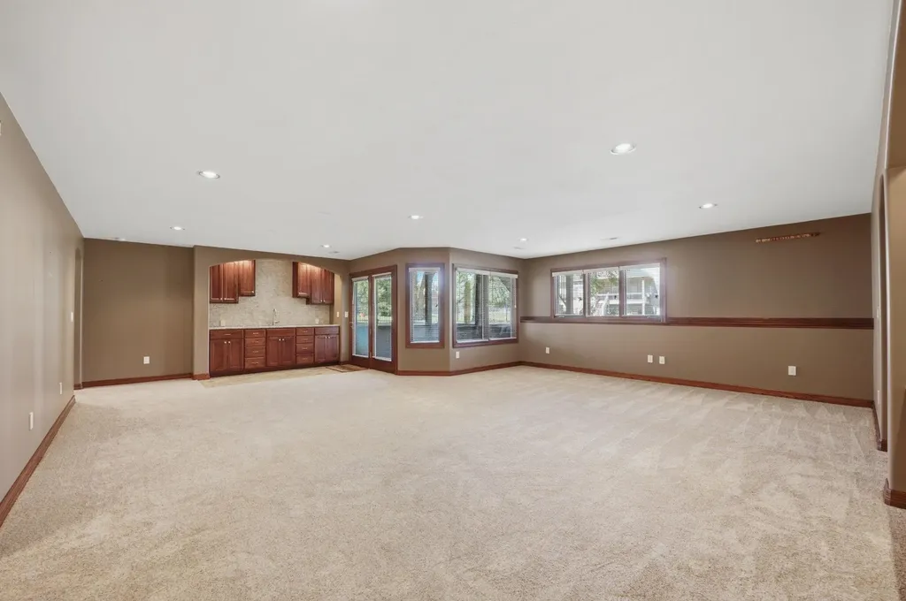 3315 N Den Hollow Circle Wichita KS 67205