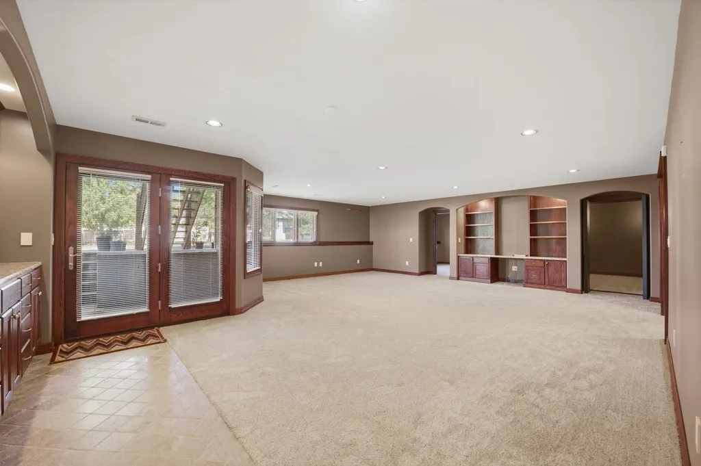 3315 N Den Hollow Circle Wichita KS 67205