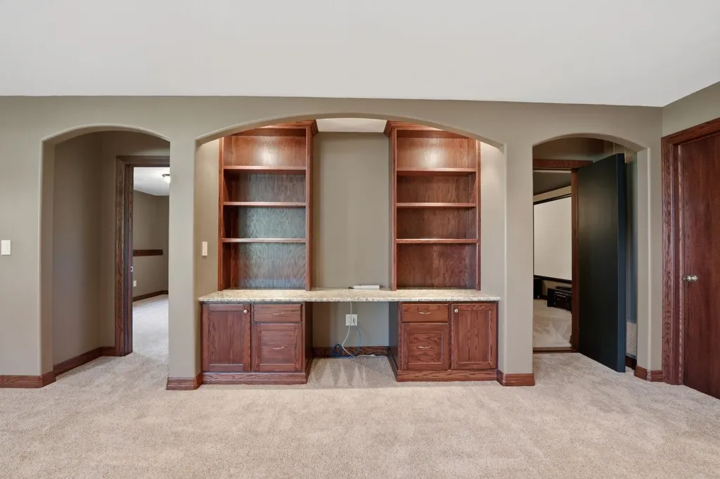 3315 N Den Hollow Circle Wichita KS 67205