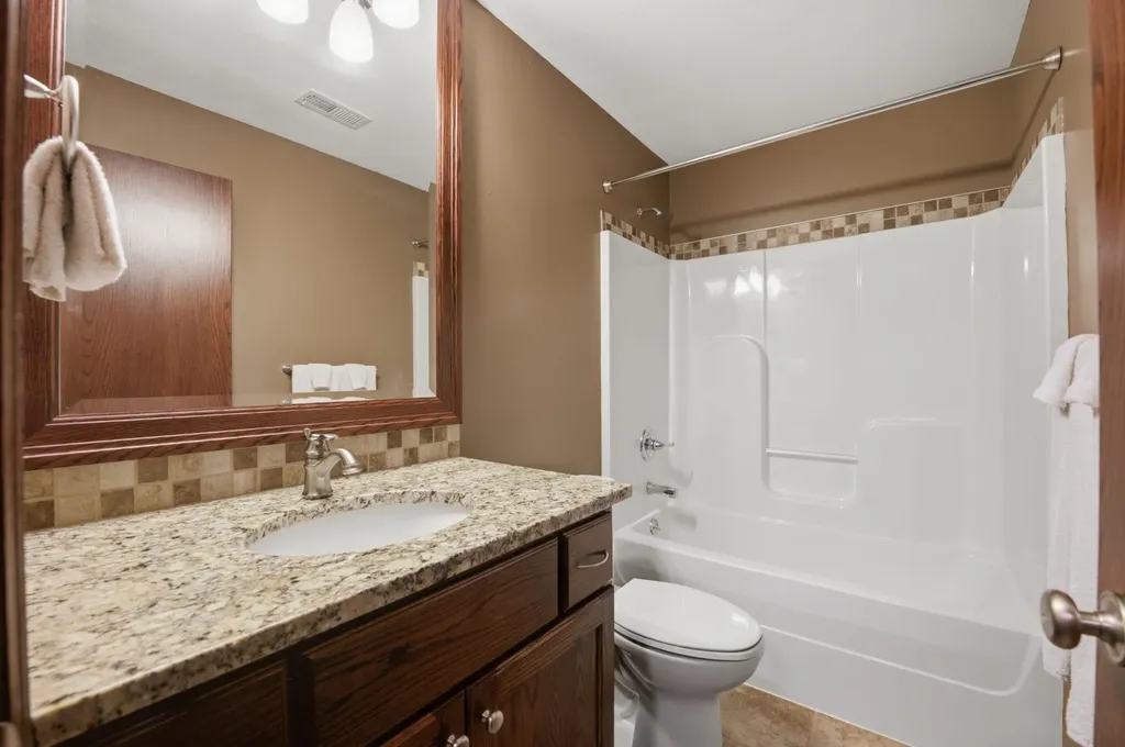 3315 N Den Hollow Circle Wichita KS 67205
