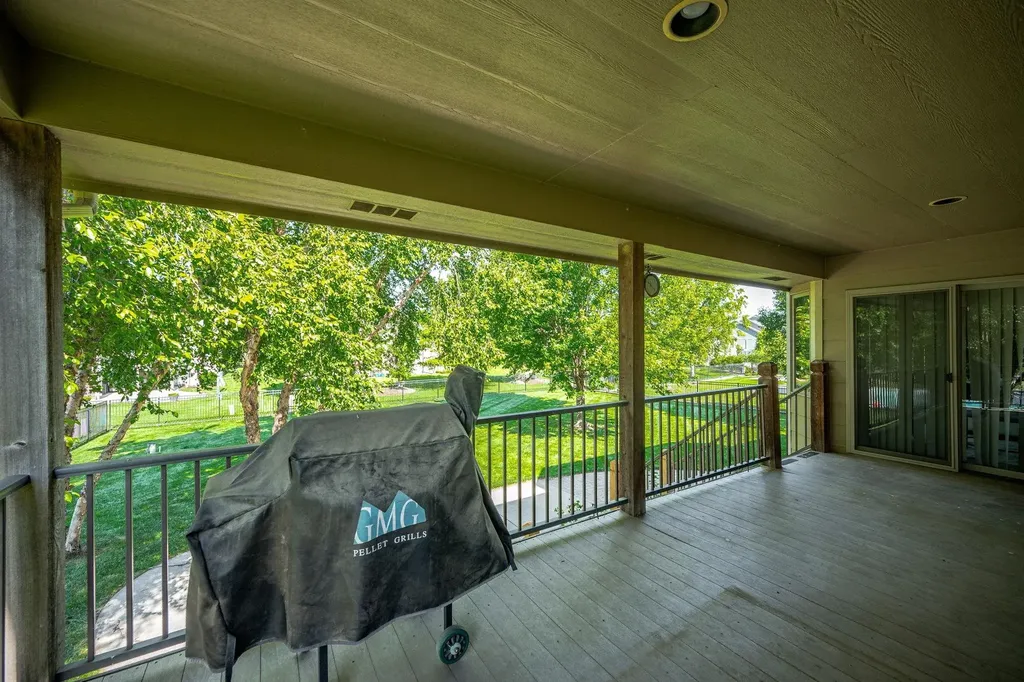 3315 N Den Hollow Circle Wichita KS 67205