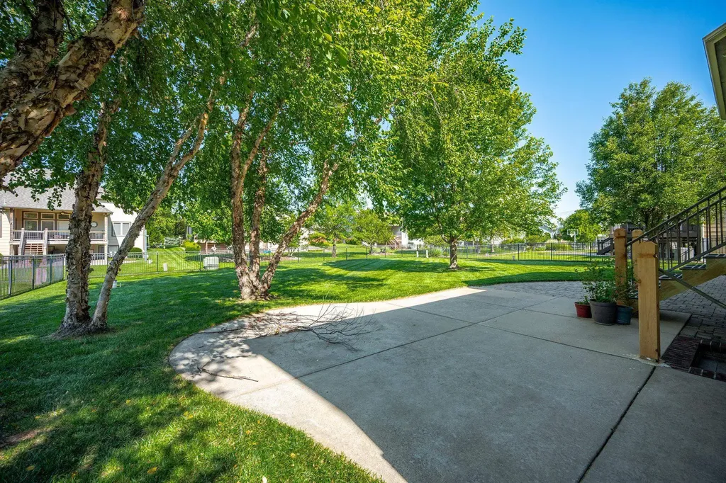 3315 N Den Hollow Circle Wichita KS 67205