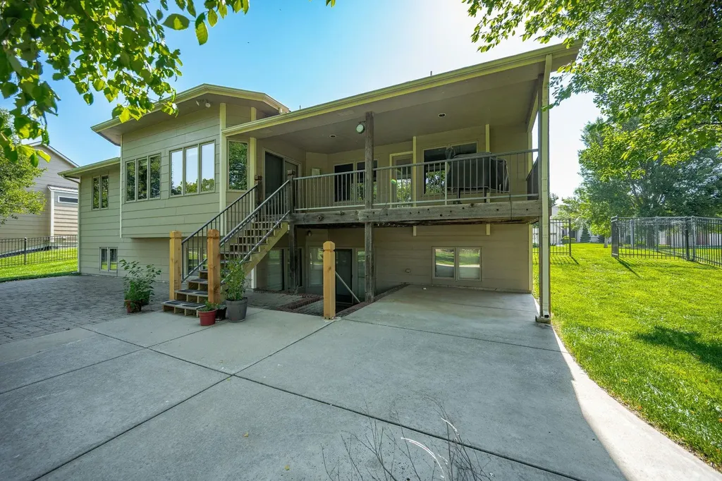 3315 N Den Hollow Circle Wichita KS 67205