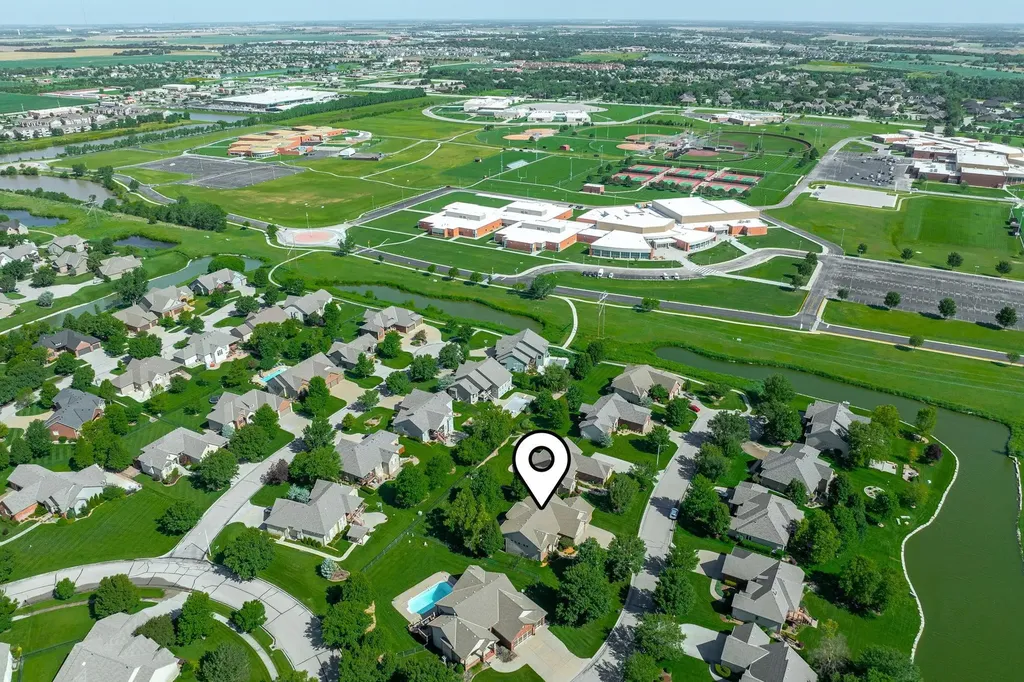 3315 N Den Hollow Circle Wichita KS 67205