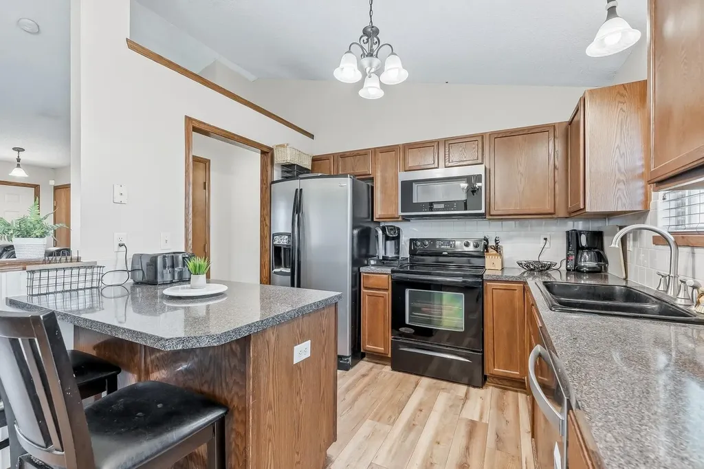 2308 E Spring Hill Drive Goddard KS 67052