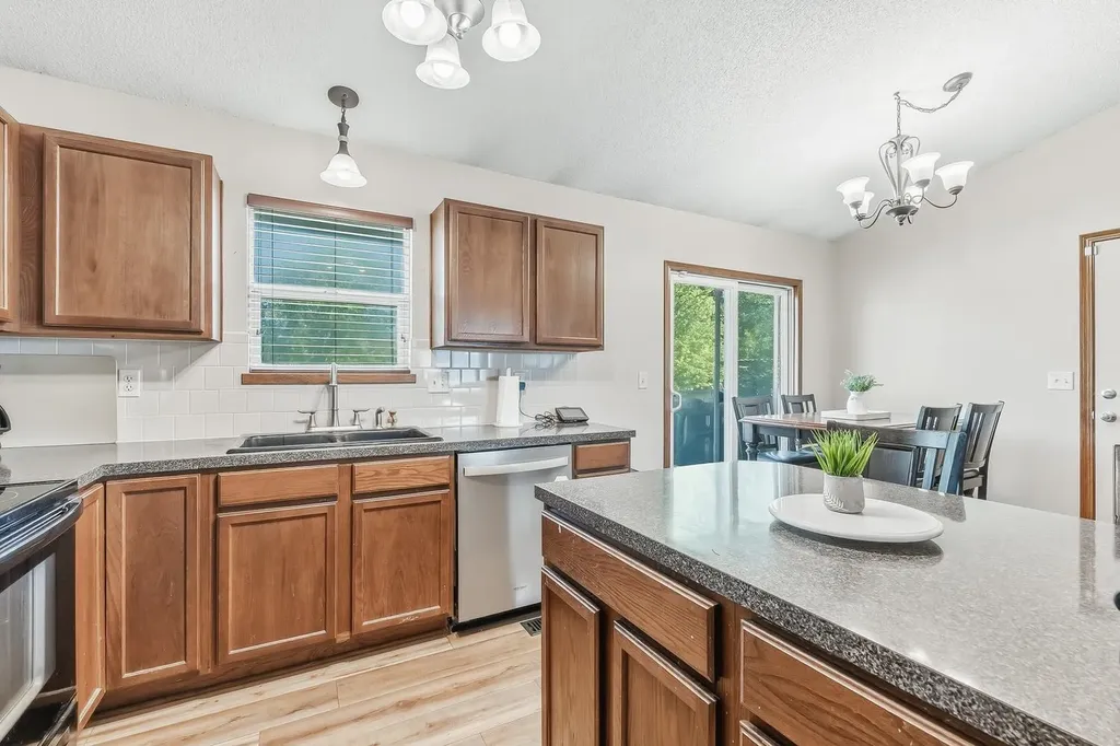2308 E Spring Hill Drive Goddard KS 67052