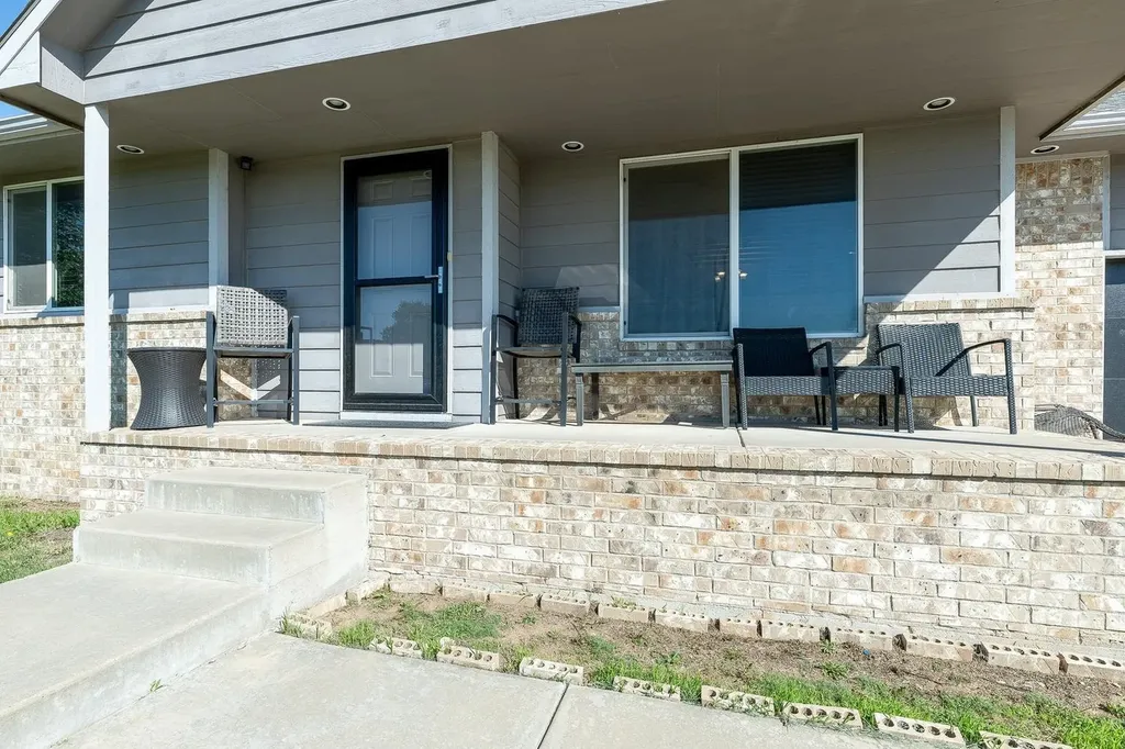 2308 E Spring Hill Drive Goddard KS 67052