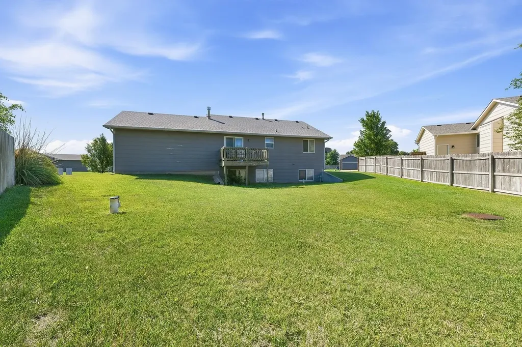 2308 E Spring Hill Drive Goddard KS 67052