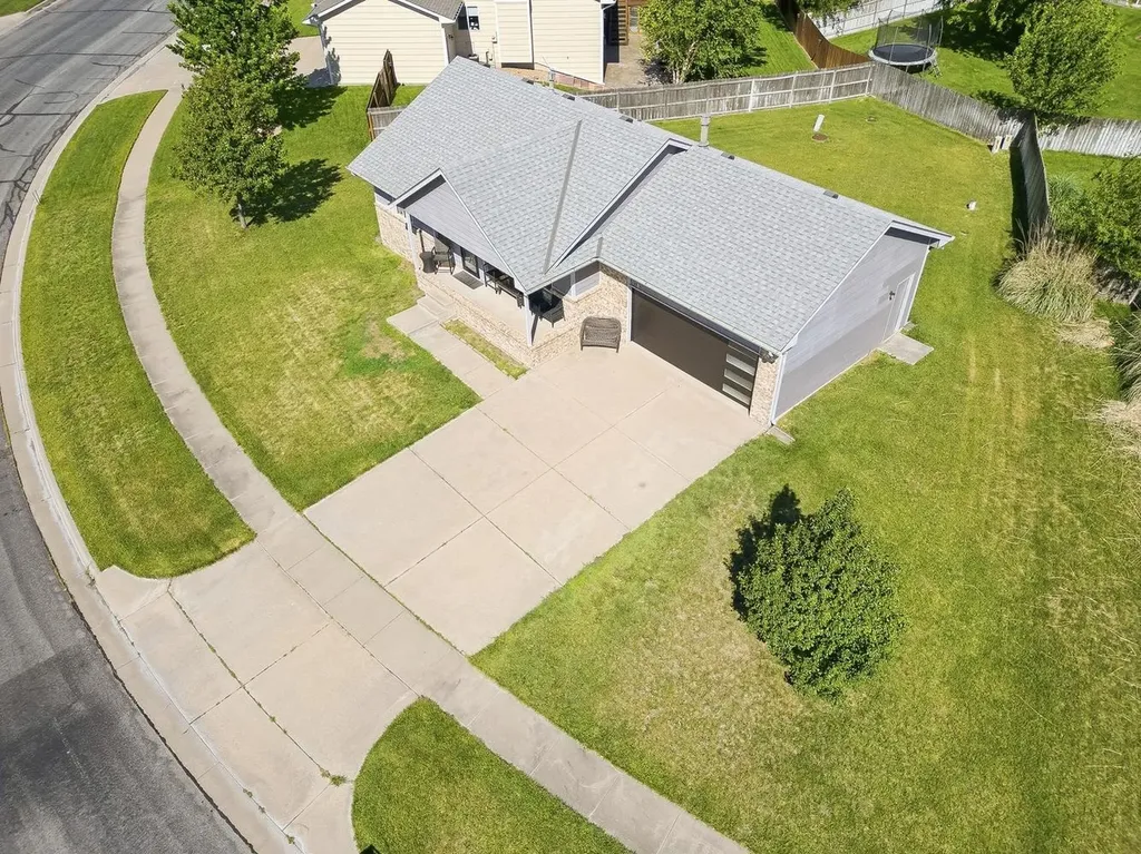 2308 E Spring Hill Drive Goddard KS 67052
