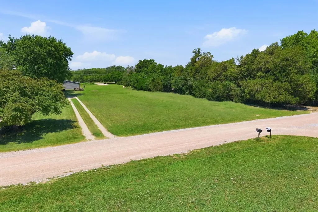 000 N Forestview Wichita KS 67223