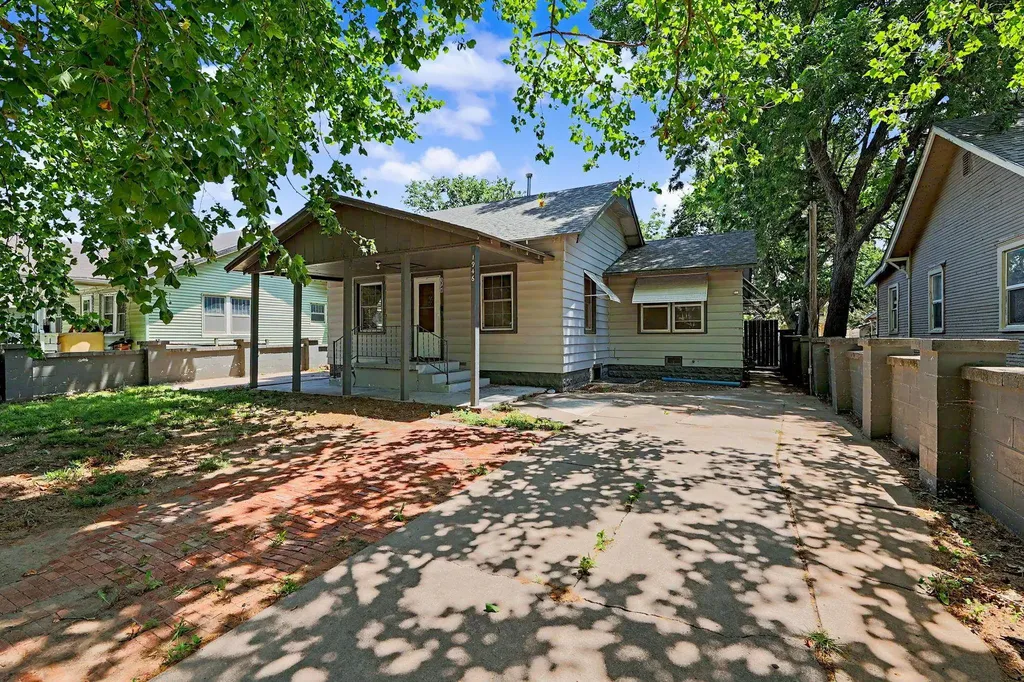 1946 S Market Street Wichita KS 67211-4113