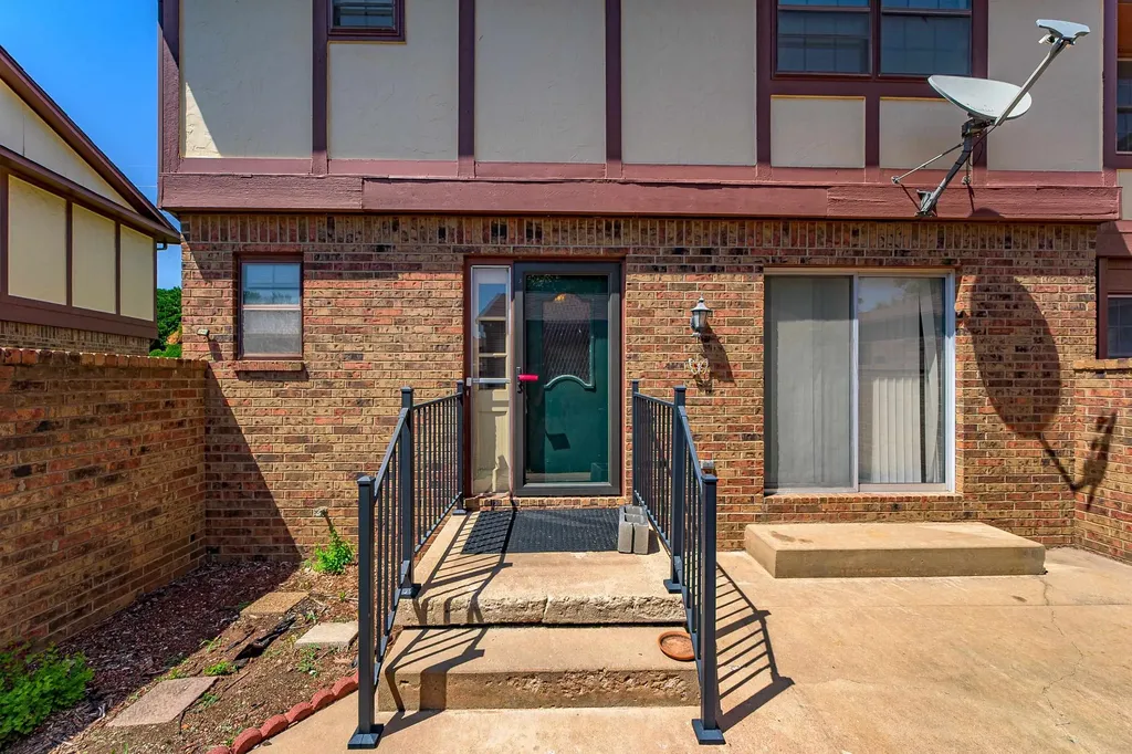 8917 W Harvest Wichita KS 67212