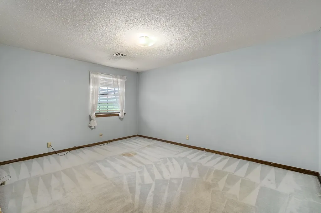 8917 W Harvest Wichita KS 67212