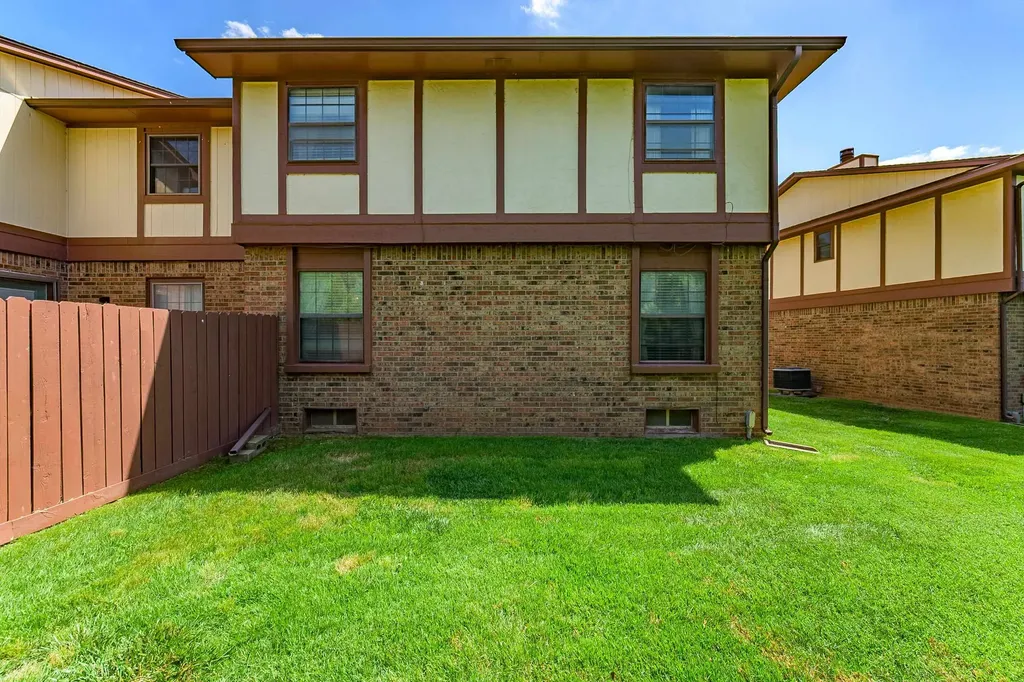 8917 W Harvest Wichita KS 67212