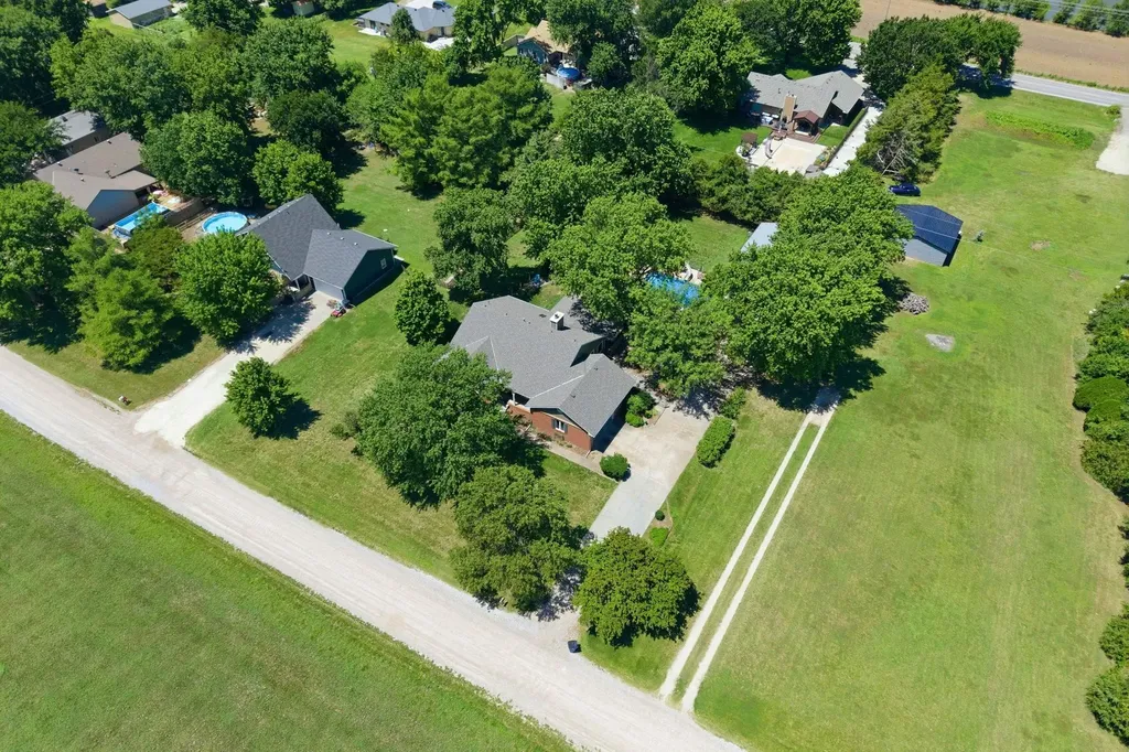 2327 N Forestview Wichita KS 67223