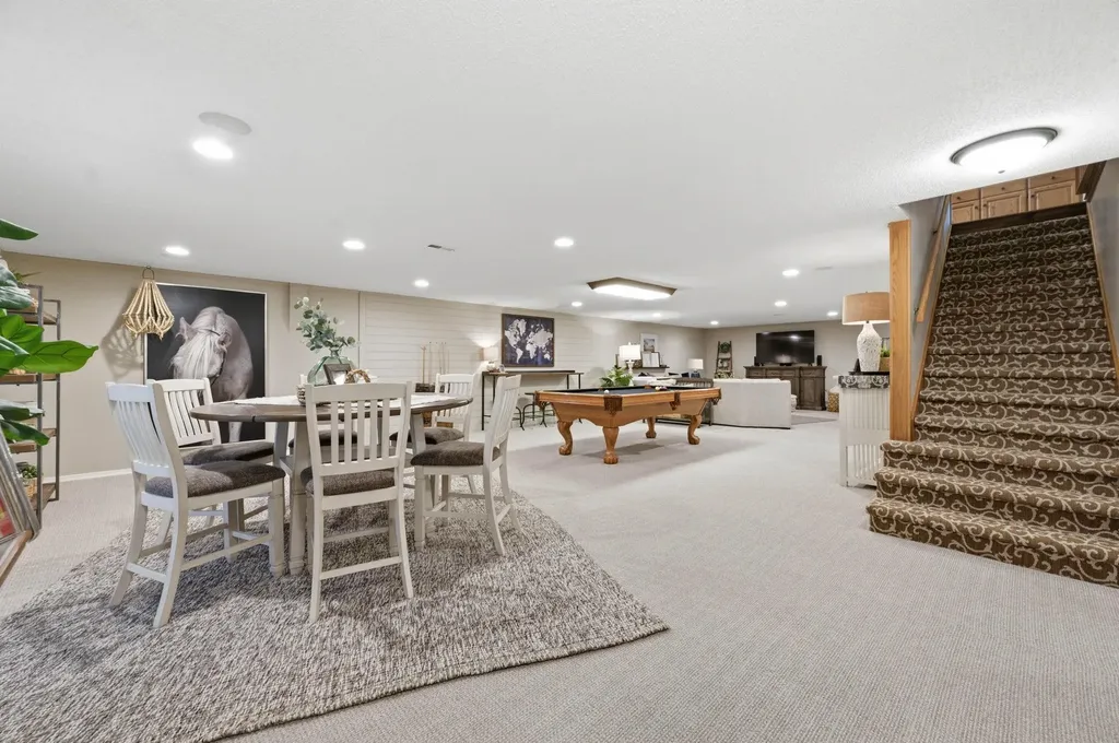 2327 N Forestview Wichita KS 67223