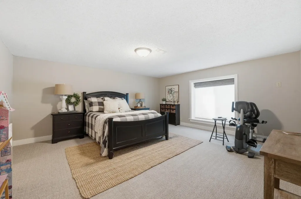 2327 N Forestview Wichita KS 67223