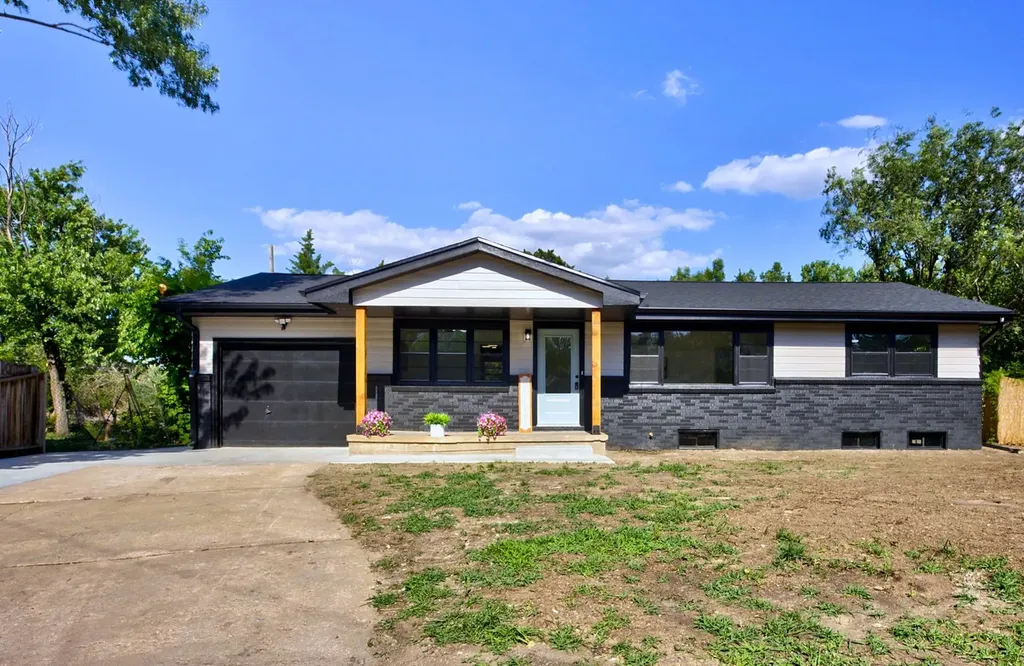 1308 N Brunswick Lane Wichita KS 67212
