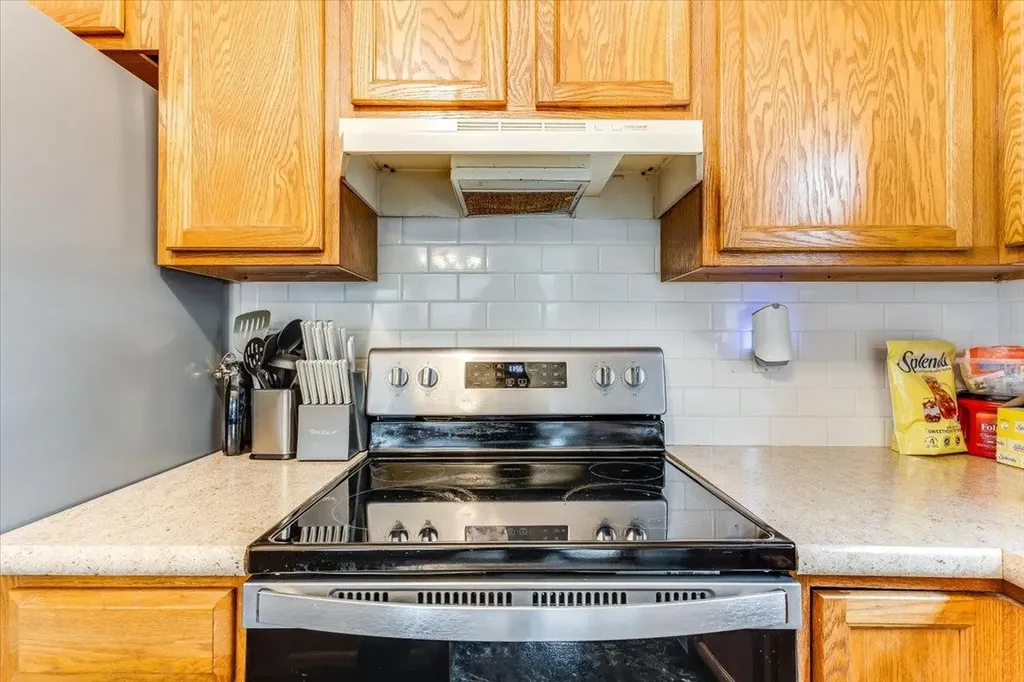 2558 E Fairchild Park City KS 67219