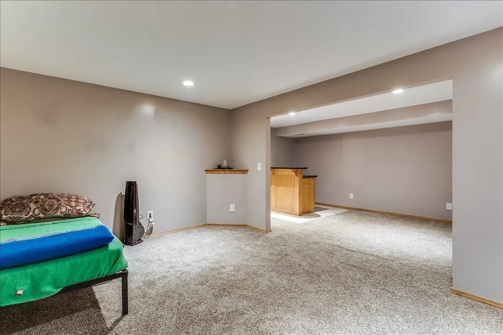 2558 E Fairchild Park City KS 67219