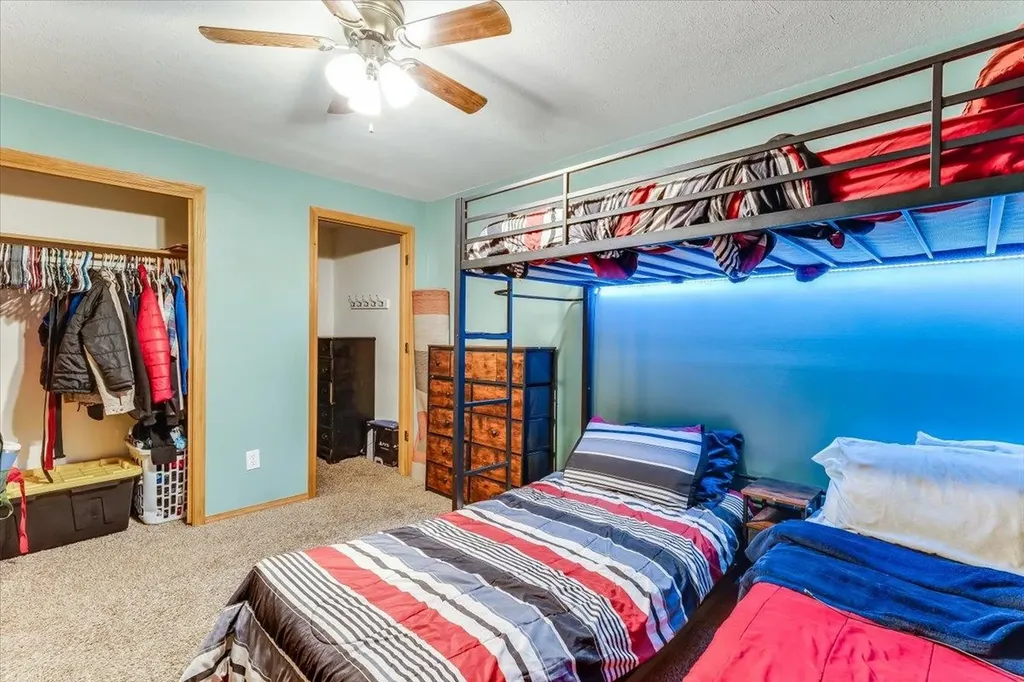 2558 E Fairchild Park City KS 67219