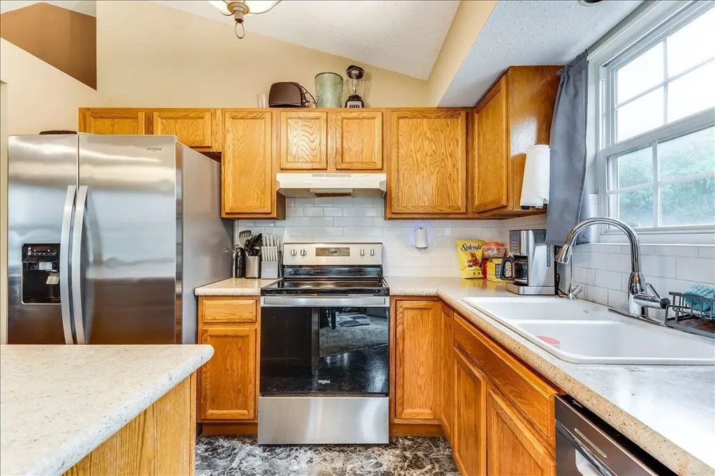 2558 E Fairchild Park City KS 67219