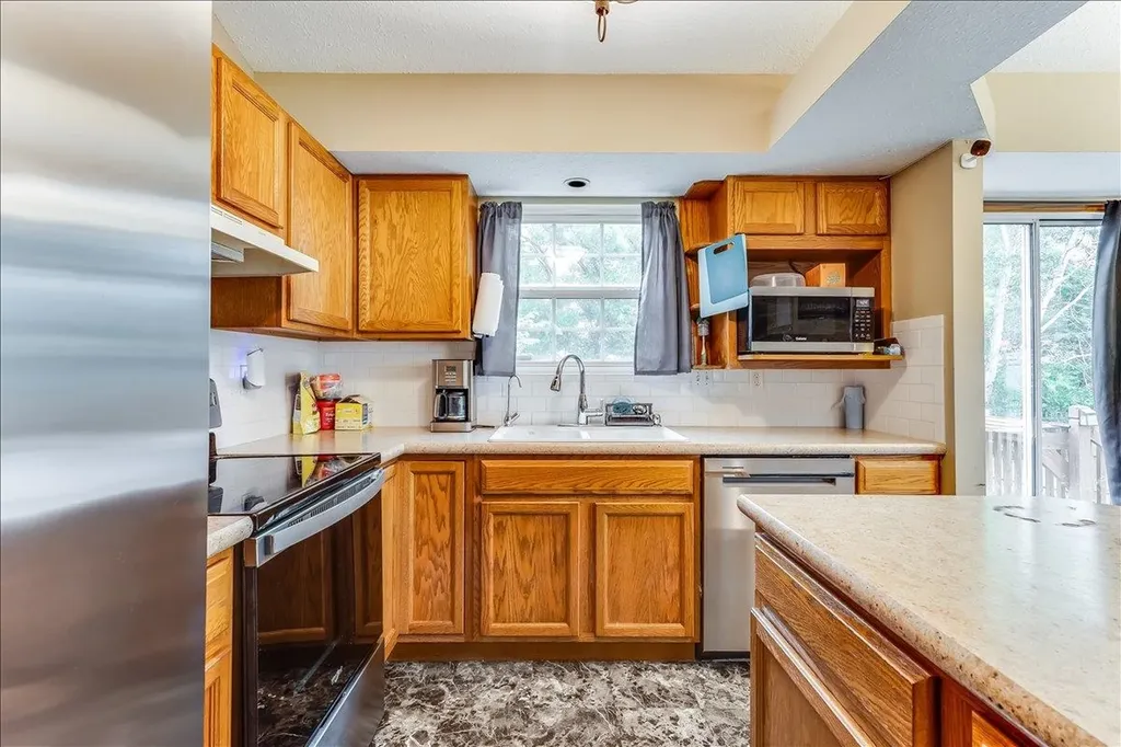 2558 E Fairchild Park City KS 67219