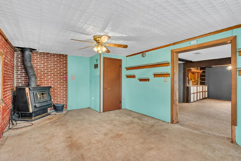 1332 N Highway Mulvane KS 67110