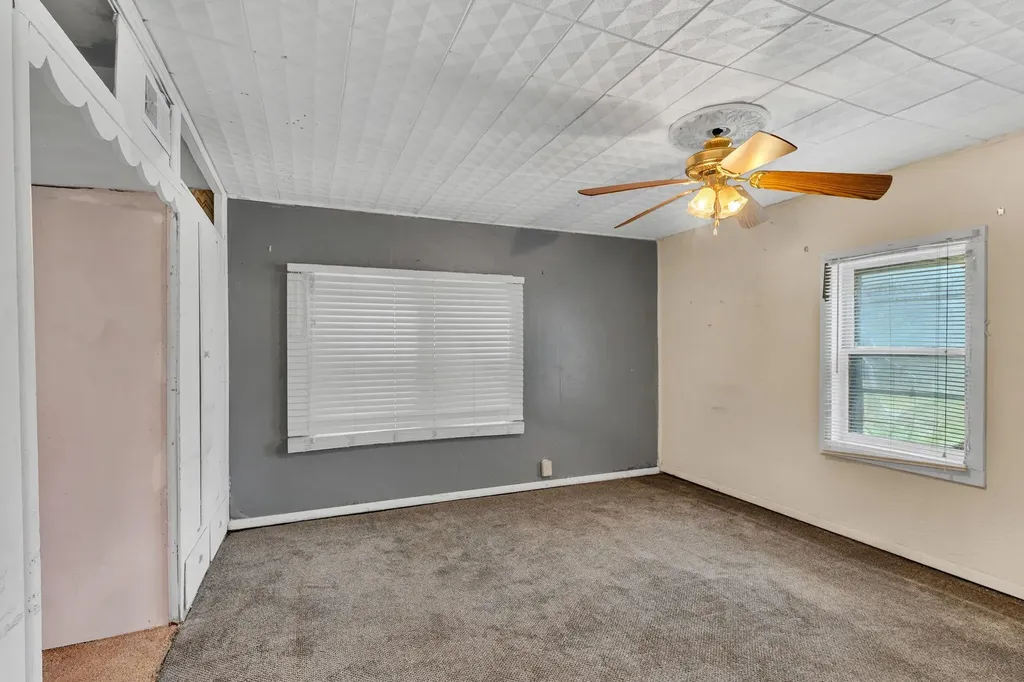 1332 N Highway Mulvane KS 67110