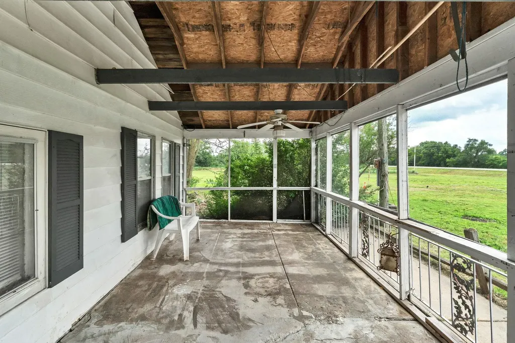 1332 N Highway Mulvane KS 67110