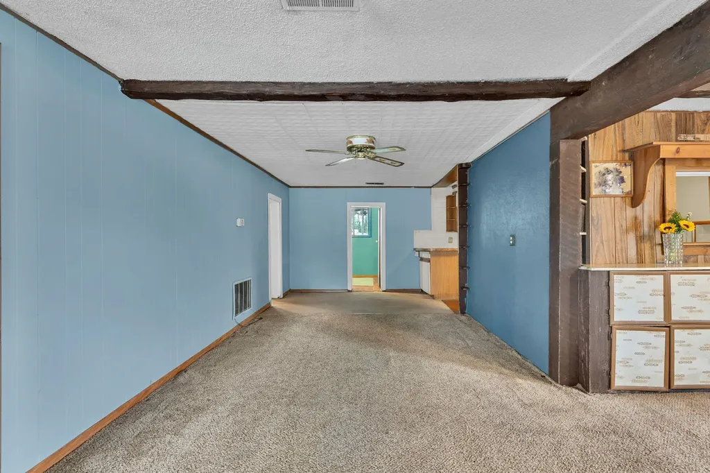 1332 N Highway Mulvane KS 67110