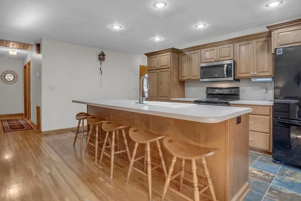 502 West Halstead KS 67056