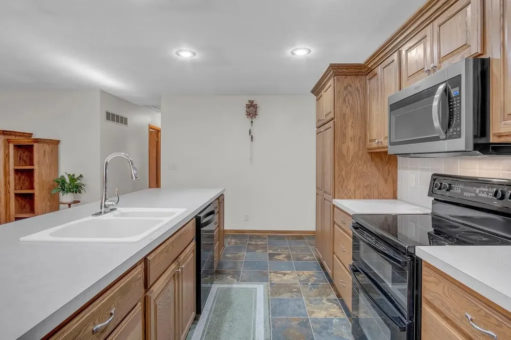 502 West Halstead KS 67056