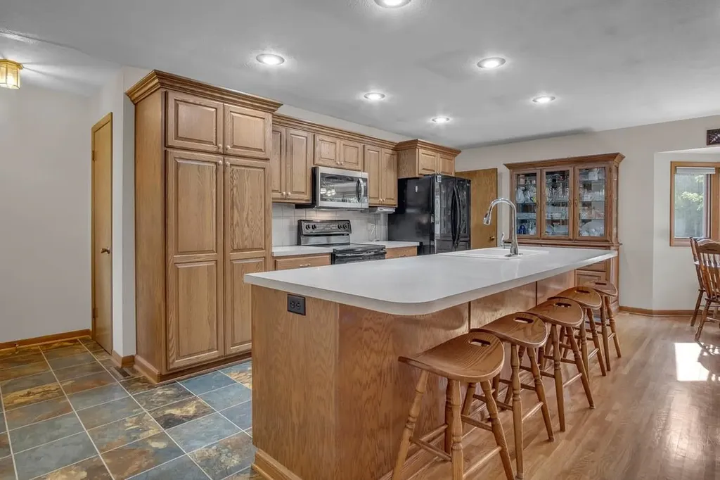 502 West Halstead KS 67056