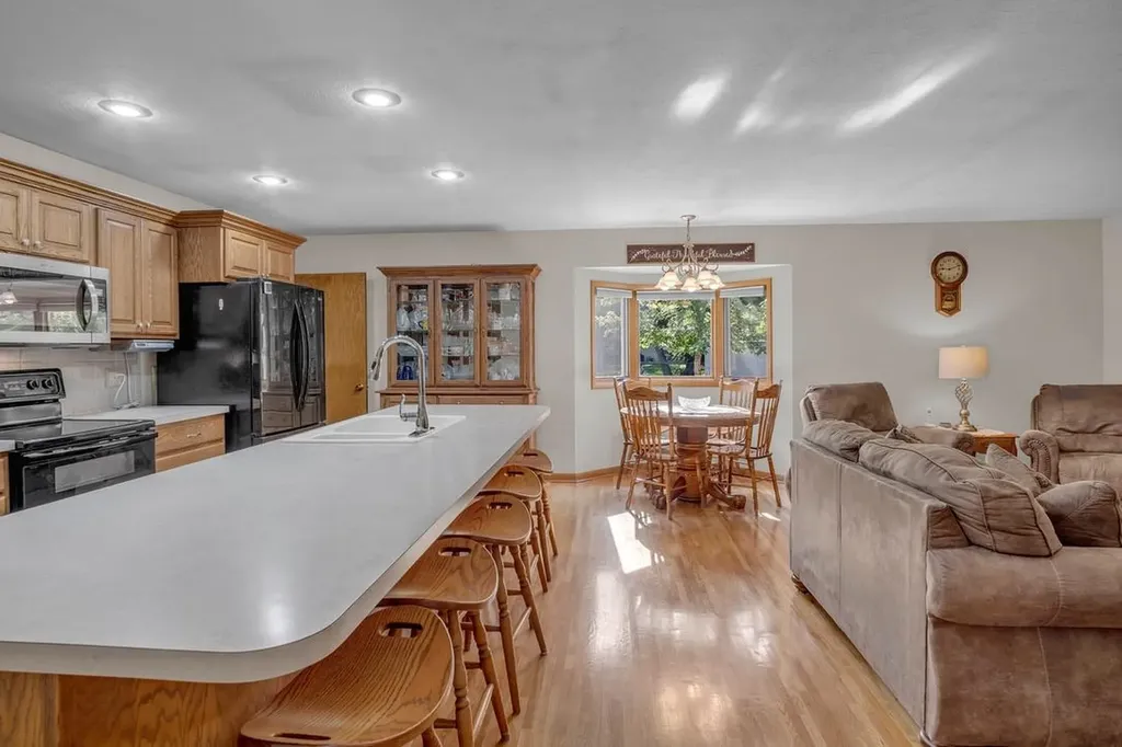 502 West Halstead KS 67056