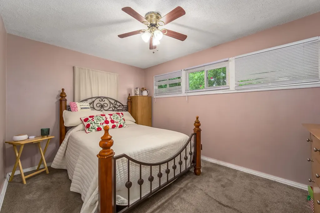 2144 S Bennett Wichita KS 67213