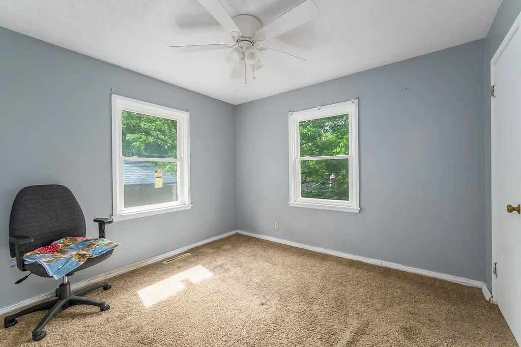 2144 S Bennett Wichita KS 67213