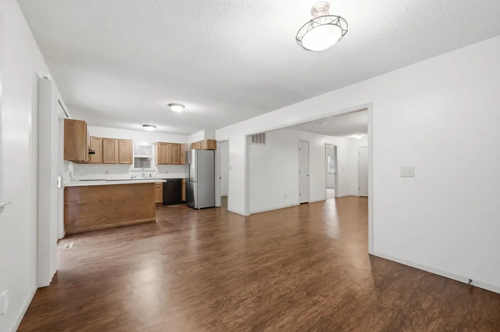 4309 N Gunnison Wichita KS 67220