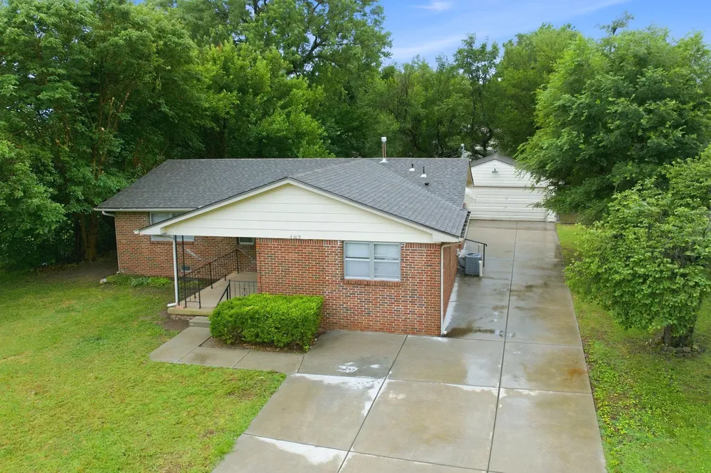 4309 N Gunnison Wichita KS 67220