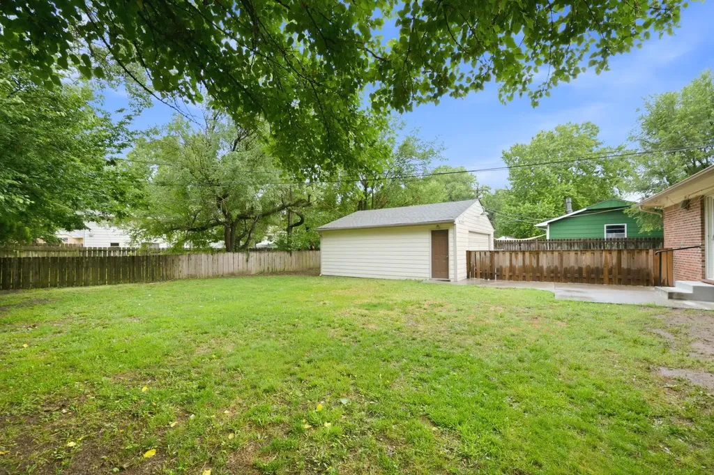 4309 N Gunnison Wichita KS 67220