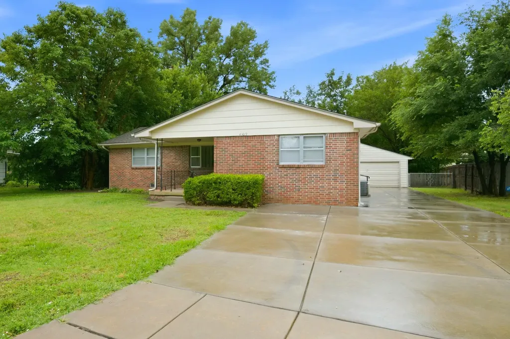 4309 N Gunnison Wichita KS 67220