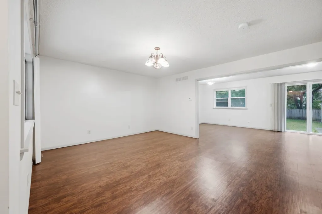 4309 N Gunnison Wichita KS 67220