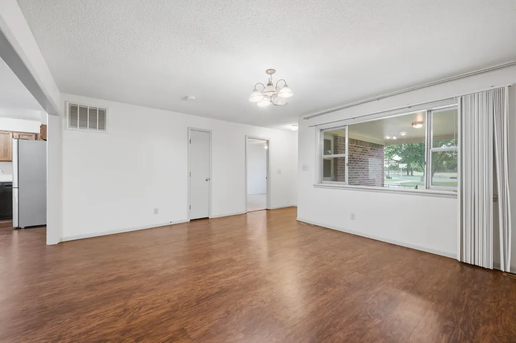 4309 N Gunnison Wichita KS 67220