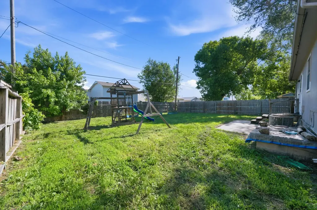 3008 W Maxwell Wichita KS 67217
