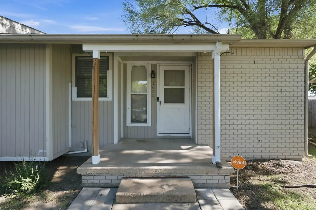 3008 W Maxwell Wichita KS 67217
