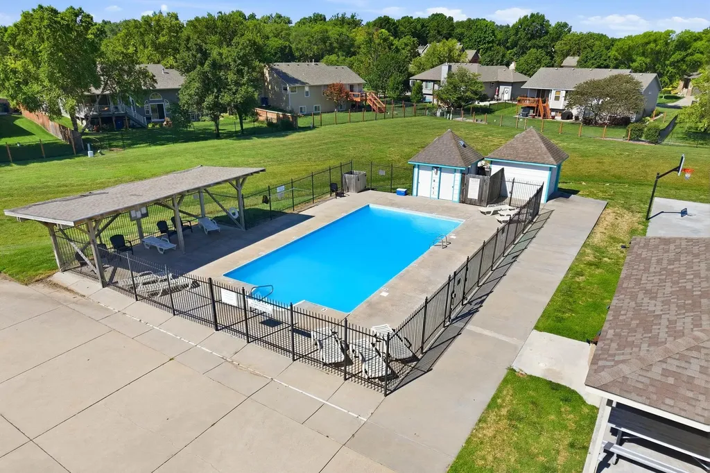 826 E Southcrest Derby KS 67037