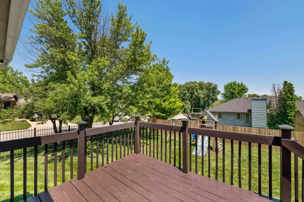 2524 N Button Bush Circle Derby KS 67037