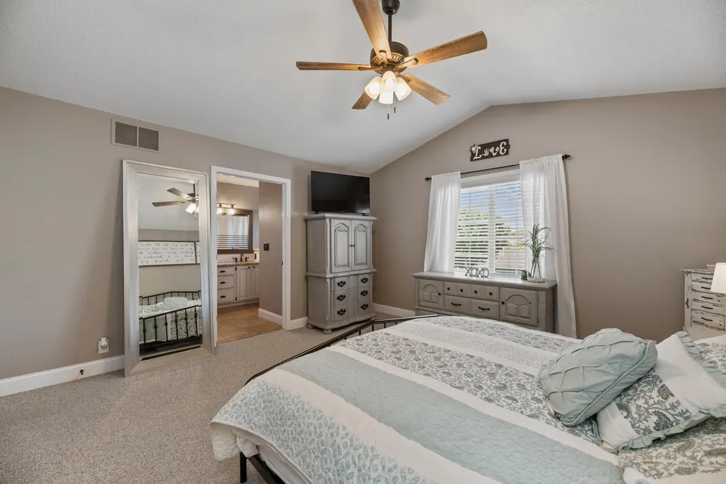 2524 N Button Bush Circle Derby KS 67037